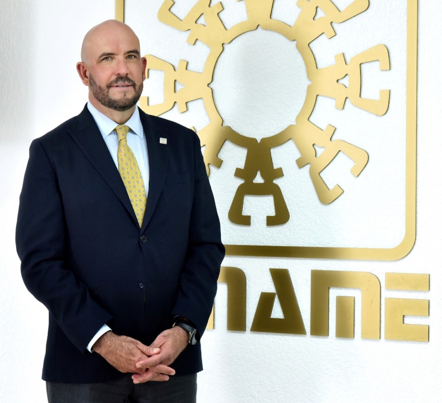 Entrevista: Fortalecer al sector eléctrico