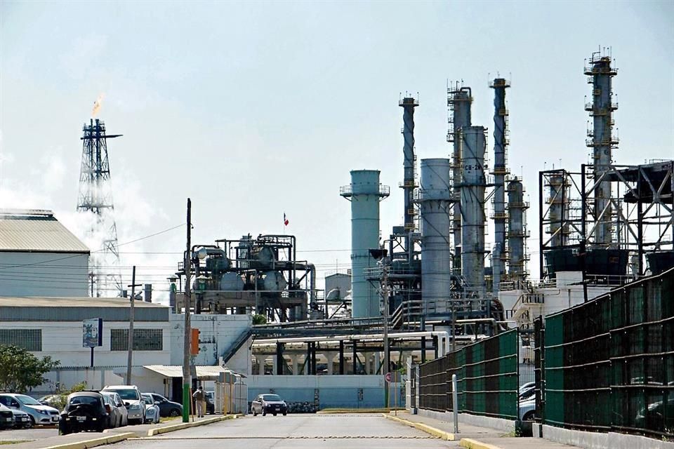 ¿MEXICO UN REFINADOR/IMPORTADOR/EXPORTADO?