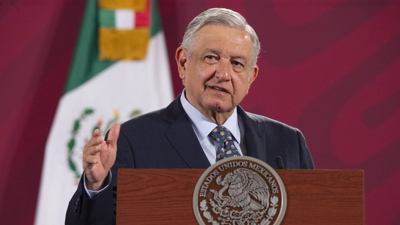 “AMLO está recortando el gasto público para no impactar en el recurso asignado a la construcción de una nueva refinería”