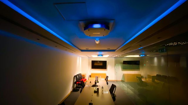 Signify y Honeywell en Europa implementan soluciones de iluminación integradas para mejorar la experiencia de los ocupantes de inmuebles