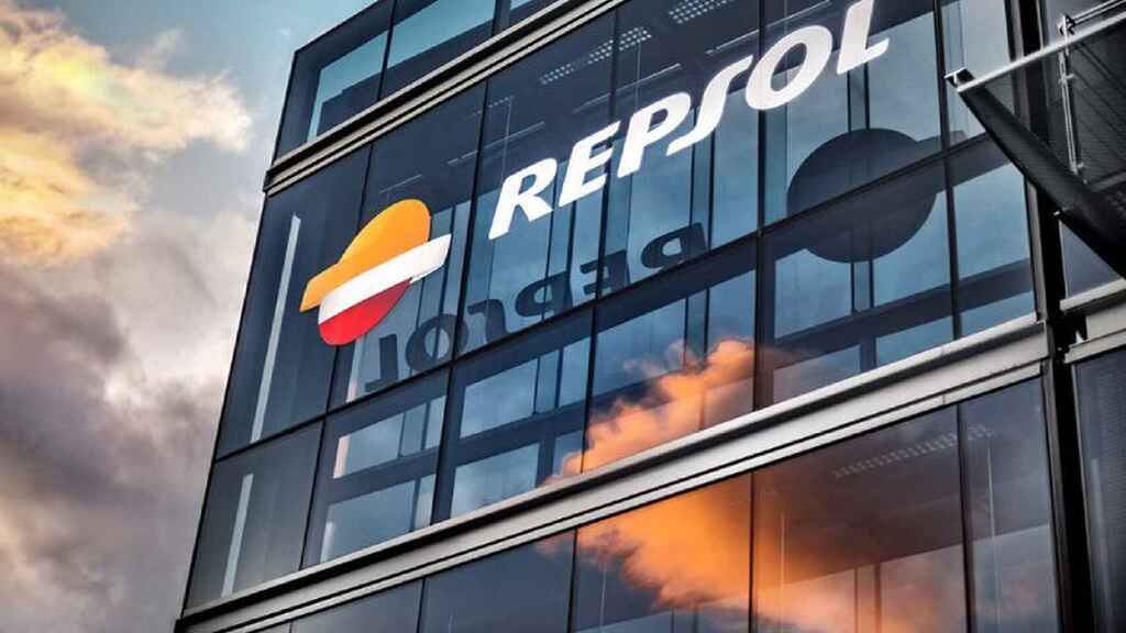 Repsol refuerza presencia en México; compra 16% de PTTEP en el Bloque 29