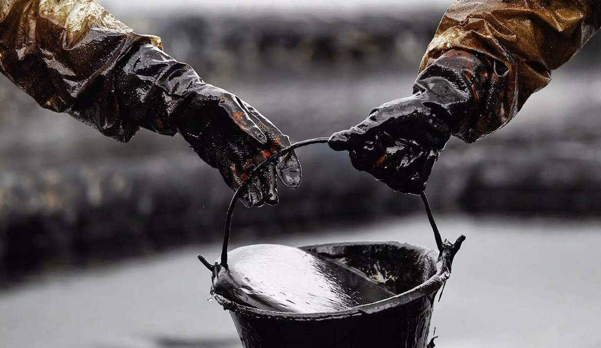 Estados Unidos analiza sanciones contra empresas chinas que compran petróleo iraní