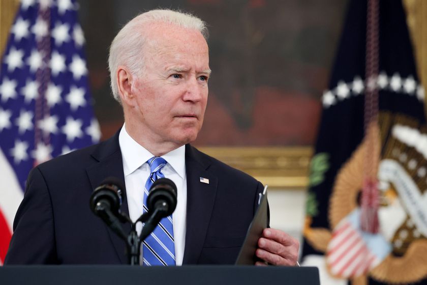 Senadores piden a Joe Biden actuar contra política energética de México
