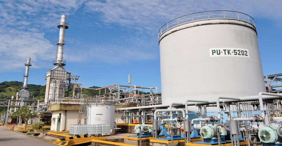 Inventarios petroleros de EU aumentan en 4.5 millones de barriles