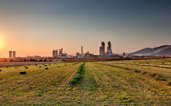CEMEX introducirá tecnología de hidrógeno para reducir emisiones de CO2