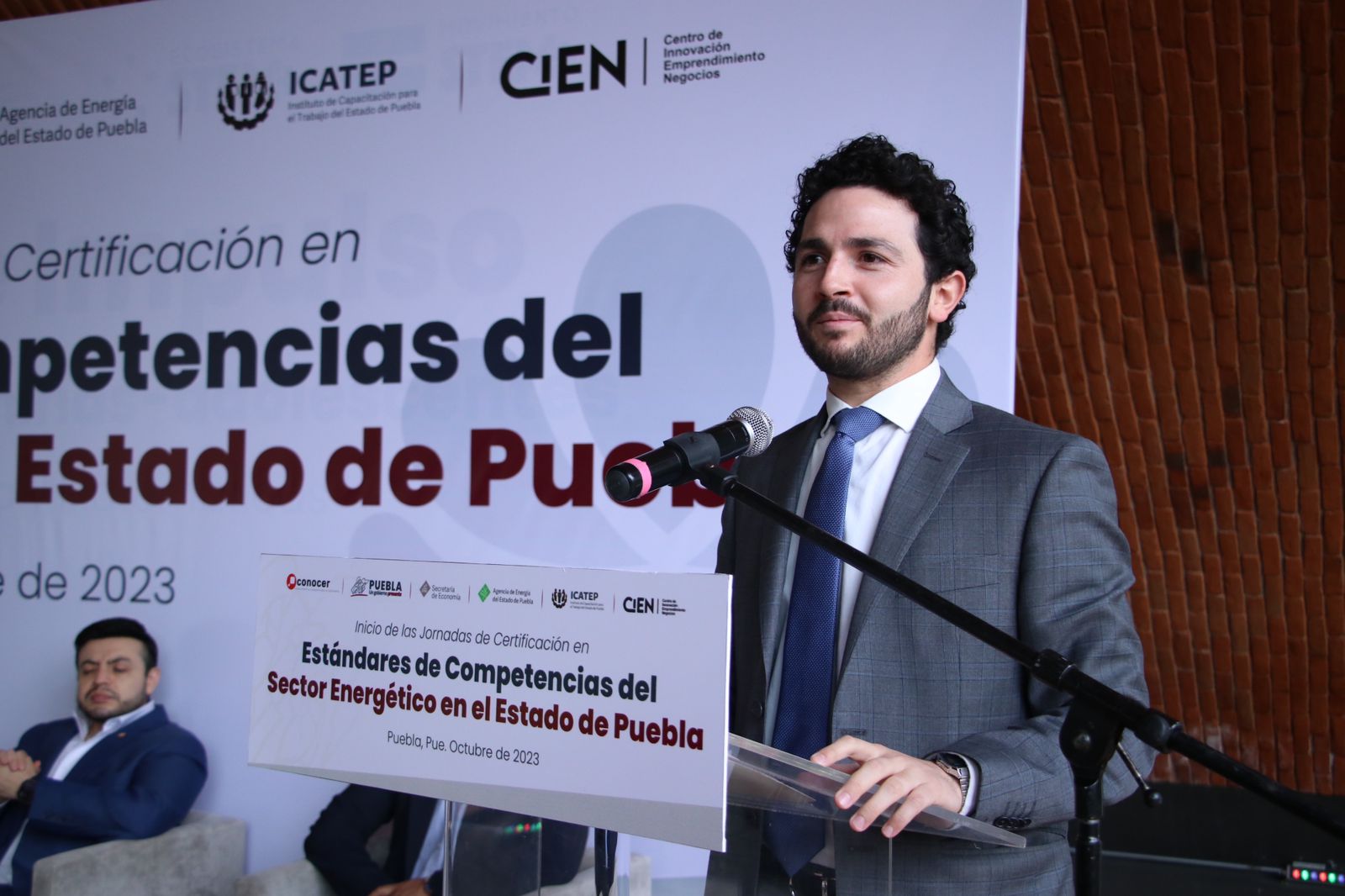 Aumenta en 50% el personal certificado en el sector energético, un logro más del gobierno estatal