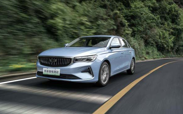 Geely apuesta por los combustibles verdes