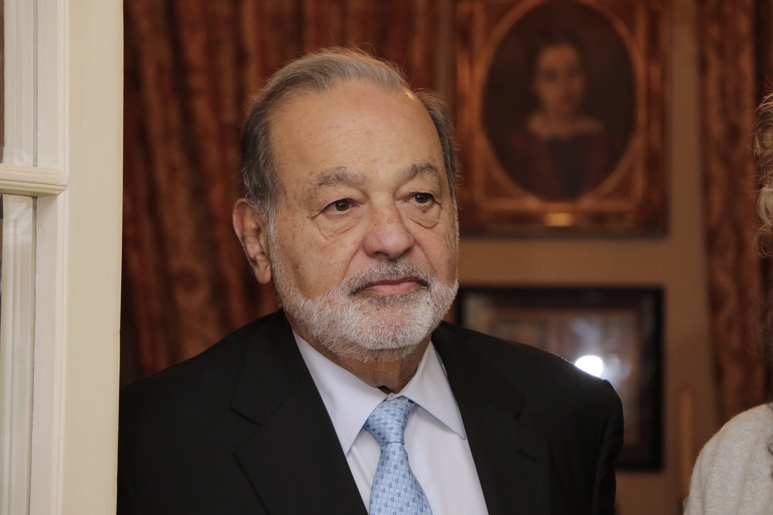 Carlos Slim apuesta por el campo petrolero Lakach en colaboración con Pemex