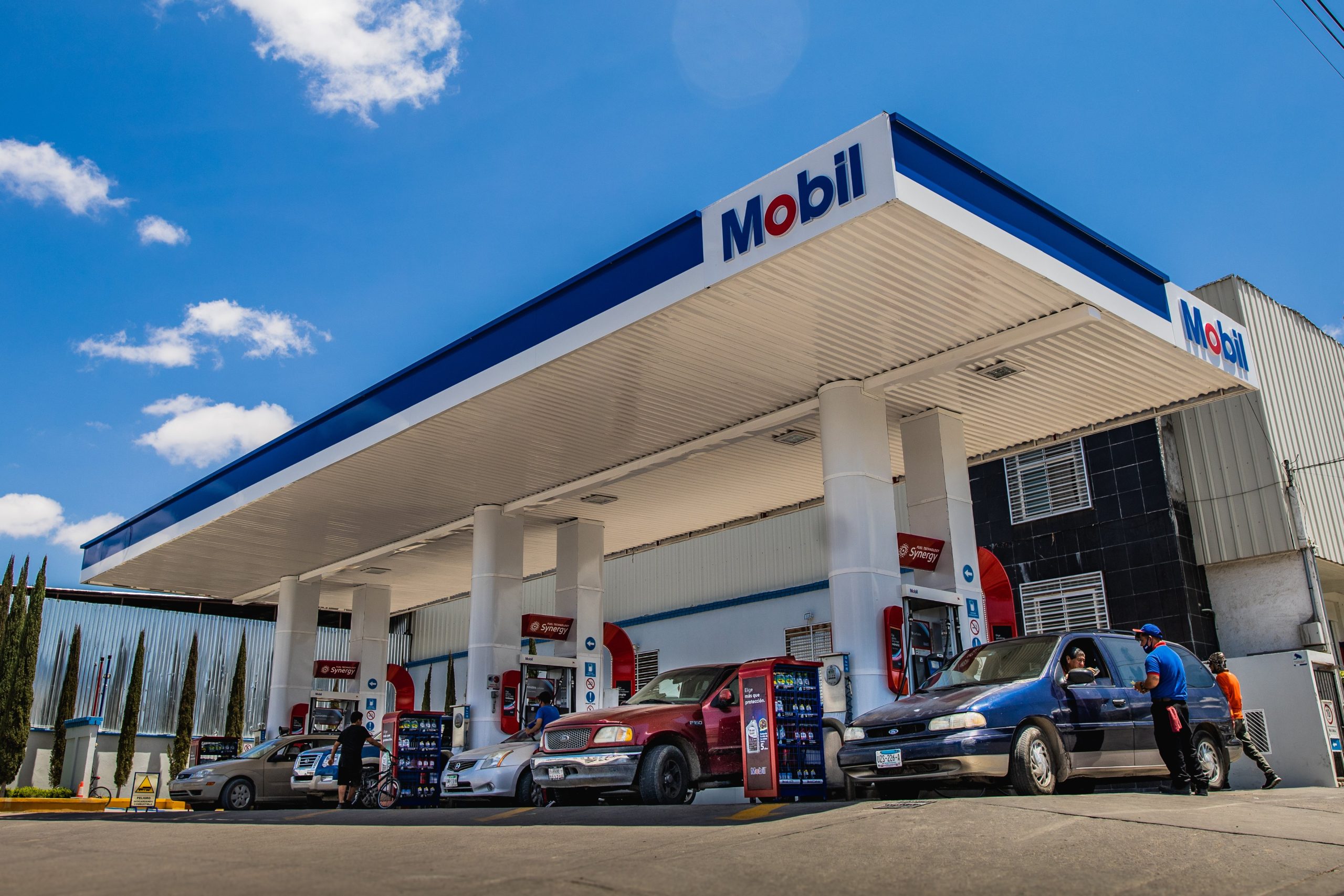 Mobil SLP recibe distintivo de Empresa Socialmente Responsable.