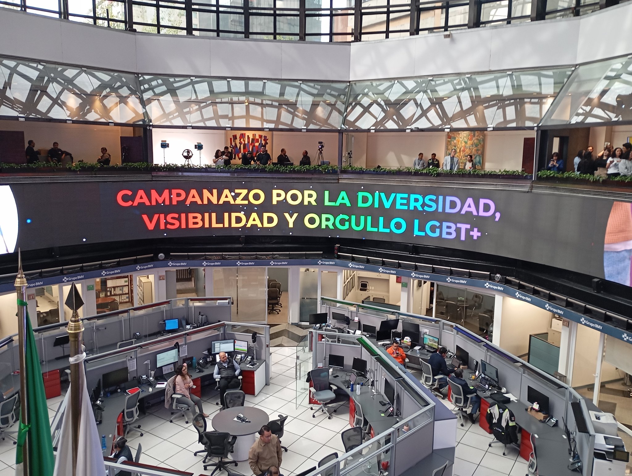BMV da campanazo por la diversidad, visibilidad y orgullo LGBT+