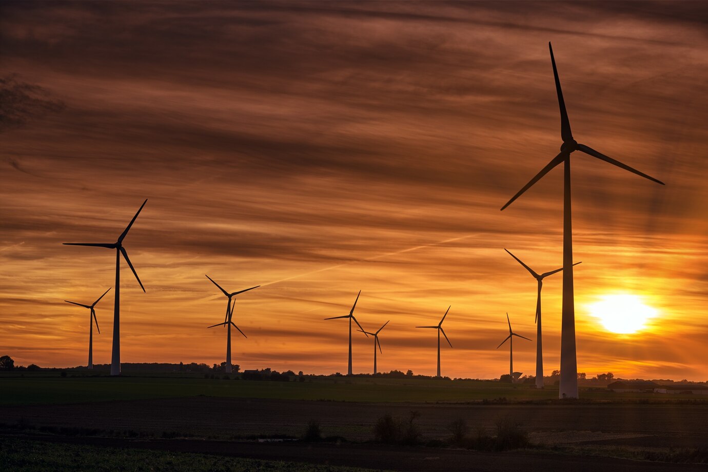 Más verde, pero menos rentable:  energía renovable desafía el modelo energético europeo