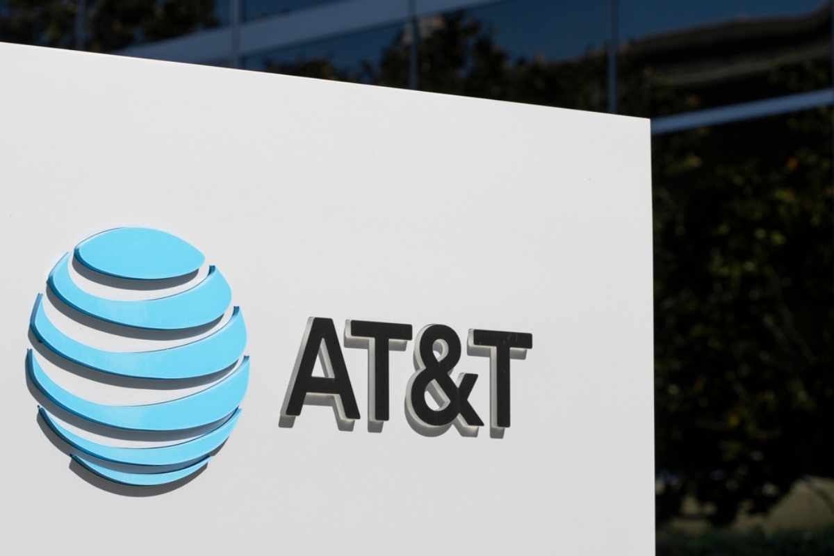 Hackean AT&T: roban registros de casi todos sus clientes
