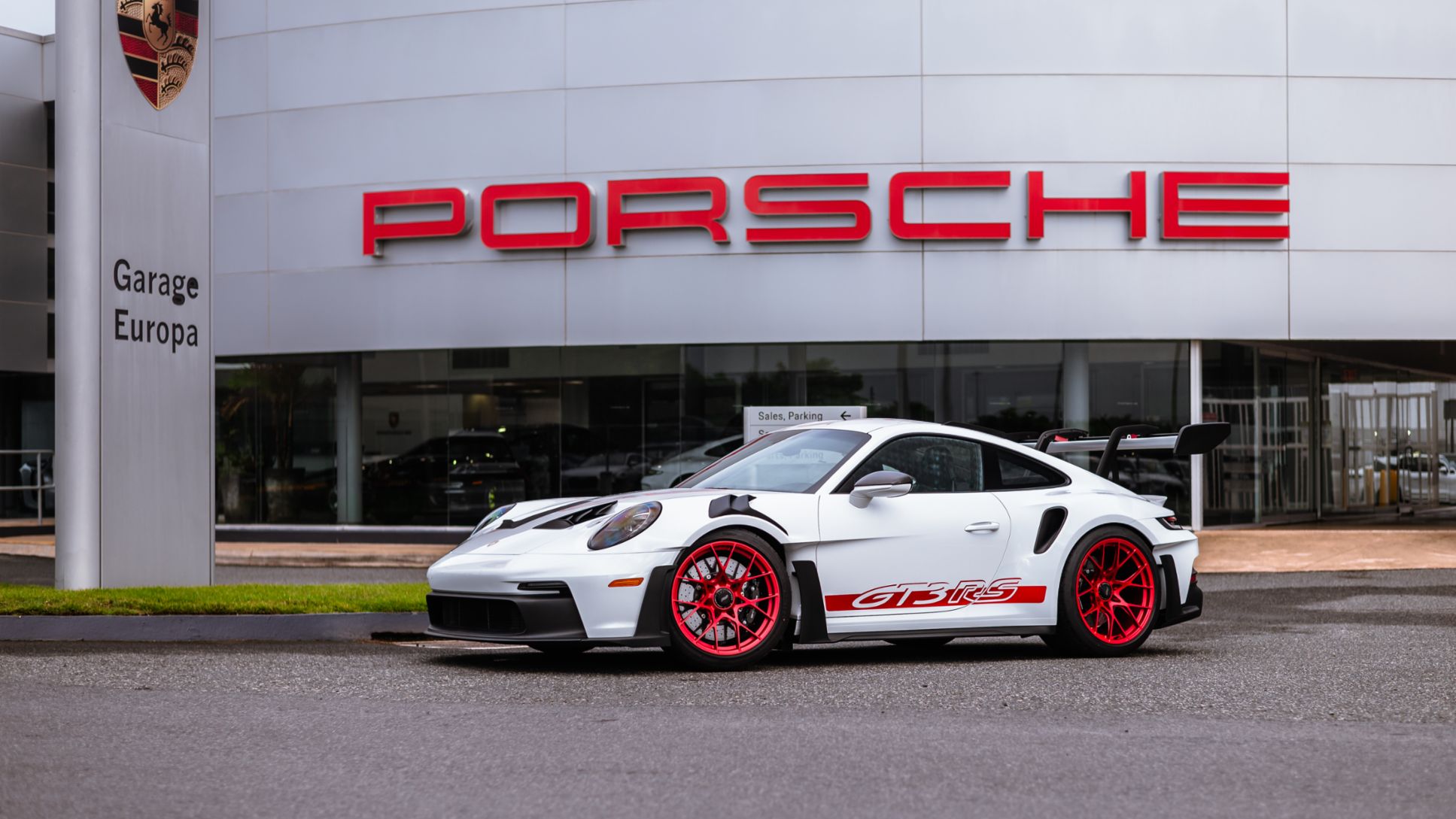 Porsche abandonará motores de gasolina: planea transición a vehículos eléctricos
