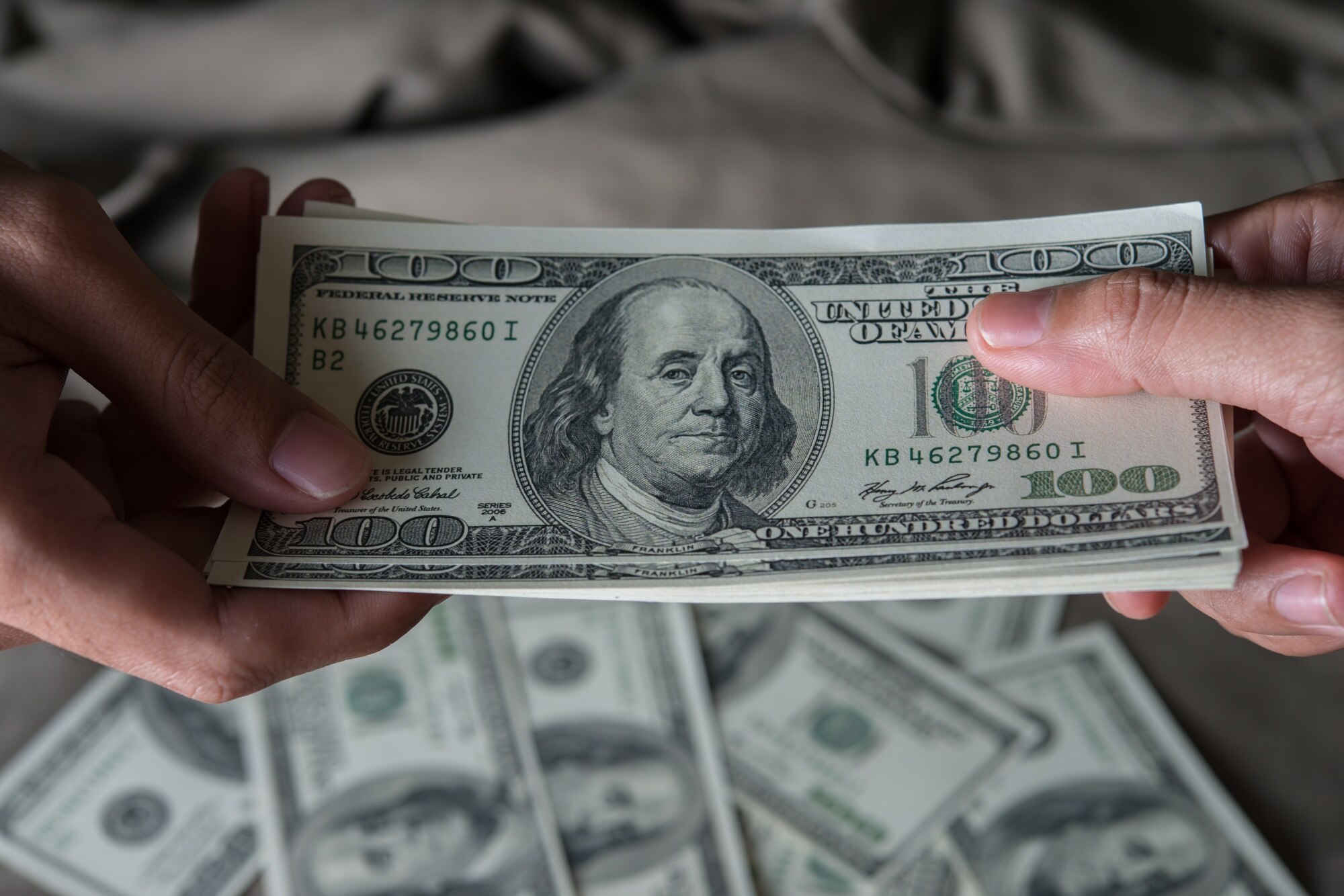 Impacto de la retirada de Joe Biden de la carrera presidencial 2024 en los mercados financieros