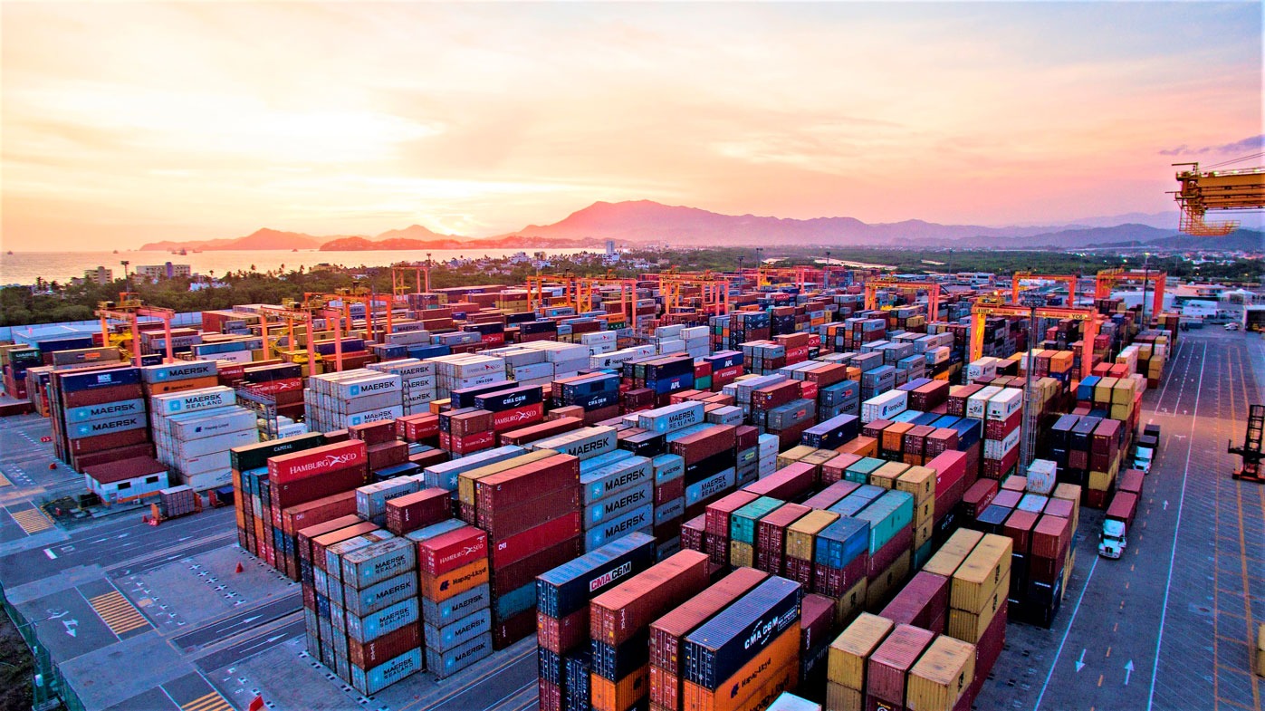 Puerto de Manzanillo sigue demostrando su capacidad para crecer en un entorno cambiante: Semar