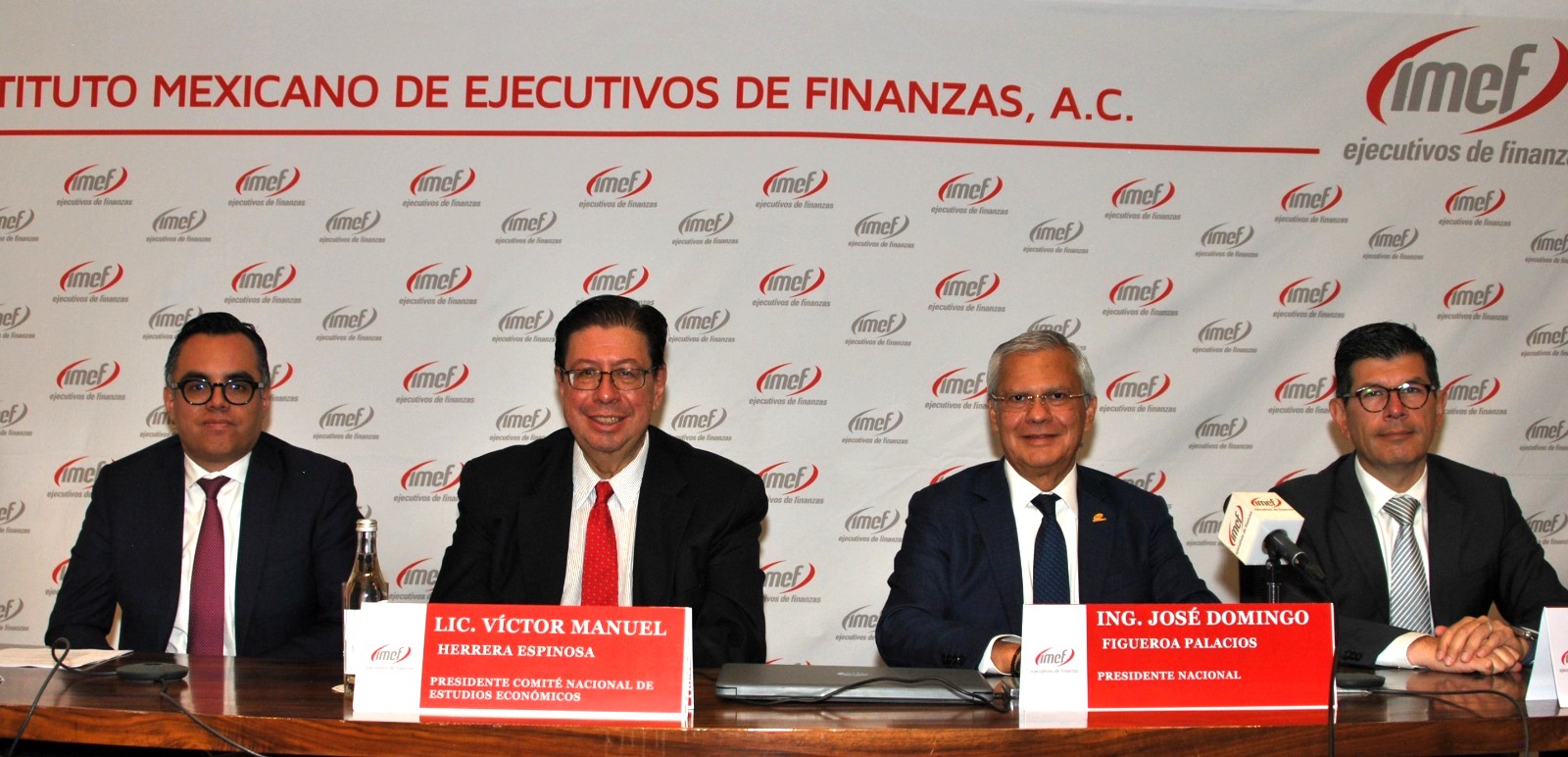 IMEF advierte riesgo de crecimiento nulo para México en 2025