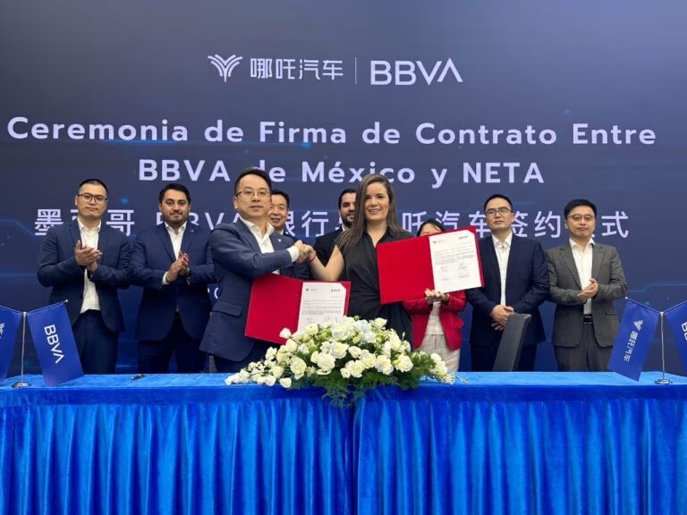 BBVA México se alía con empresa automotriz china; alista financiamiento para 3 mil unidades