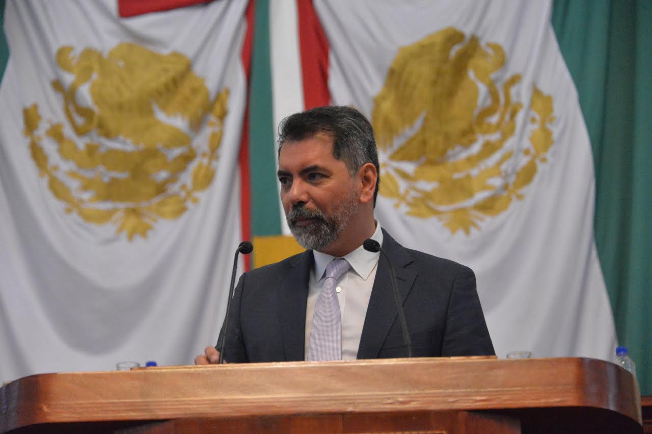 Edgar Amador se perfila como sustituto de Gabriel Yorio en Hacienda