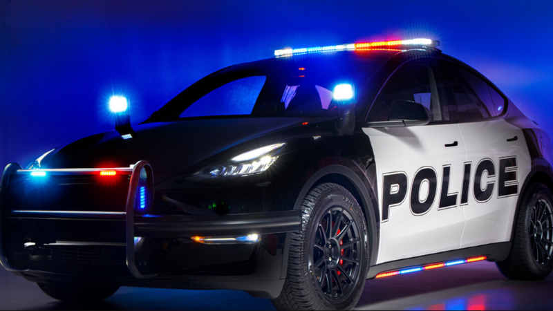 Policía de California enfrenta desafíos con autos eléctricos para patrullaje