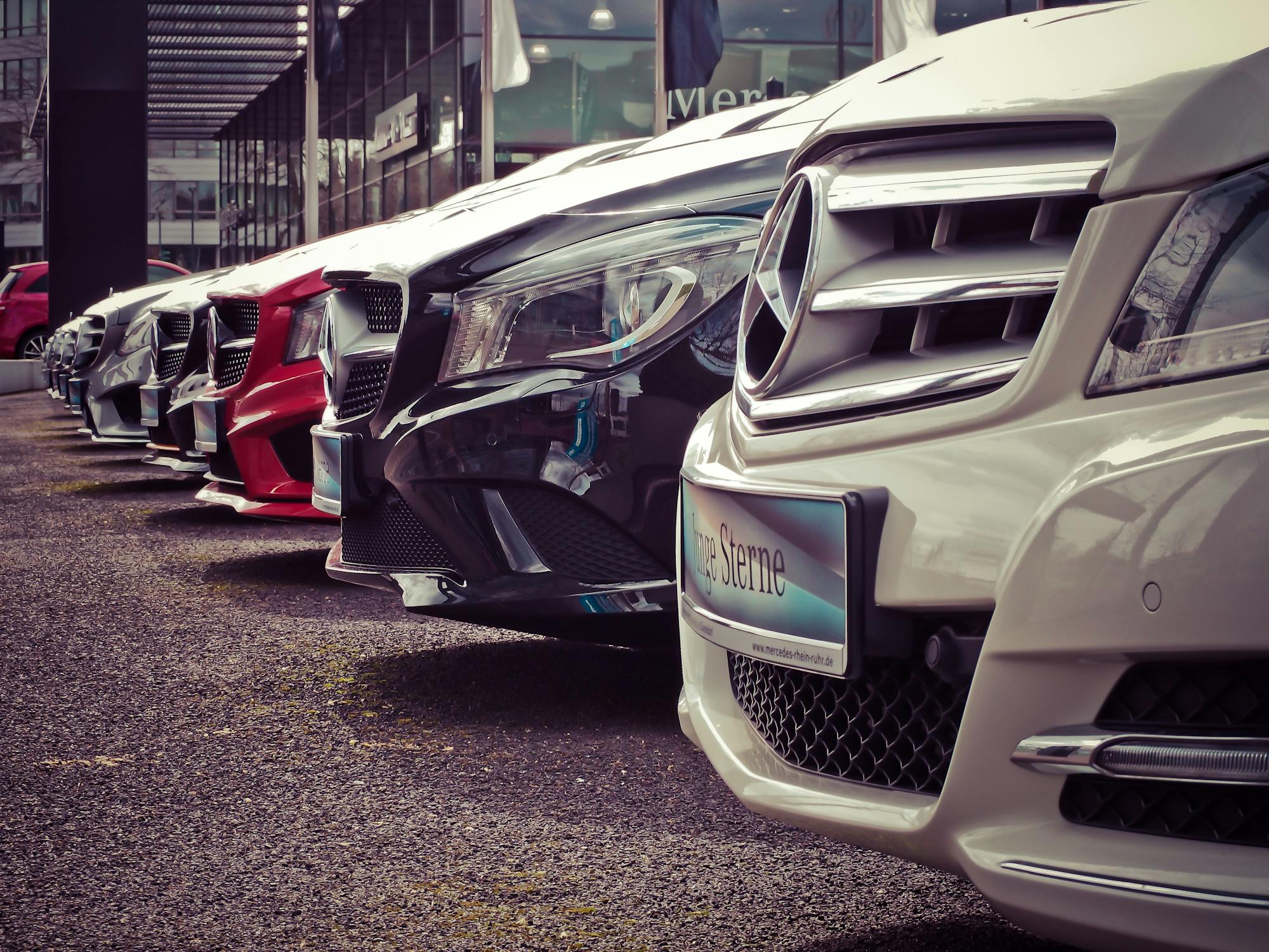 Venta de vehículos nuevos en México crece 9.8% en 2024